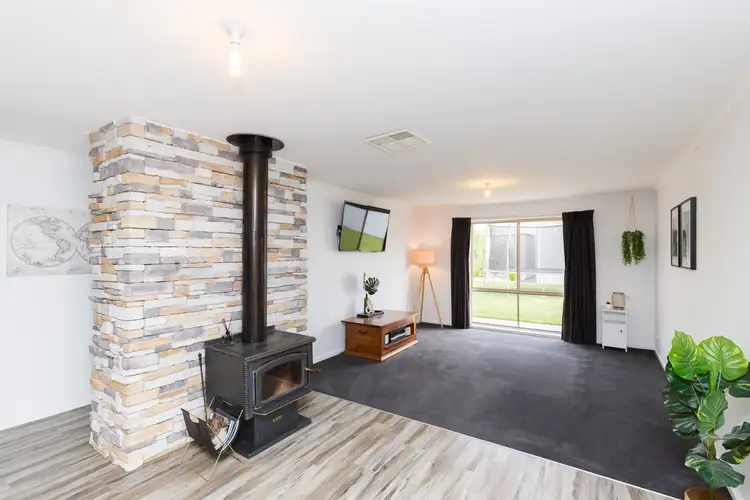 Fifth view of Homely house listing, 19 Burnlea Drive, Horsham VIC 3400