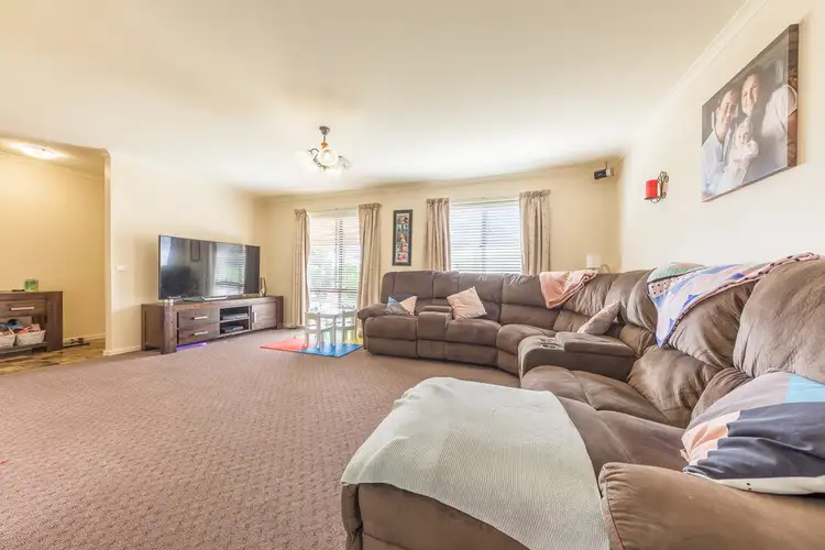 Second view of Homely house listing, 6 Holt Place, Wodonga VIC 3690