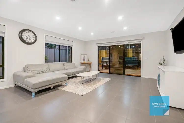 Sixth view of Homely house listing, 33 Wylie Circuit, Burnside Heights VIC 3023