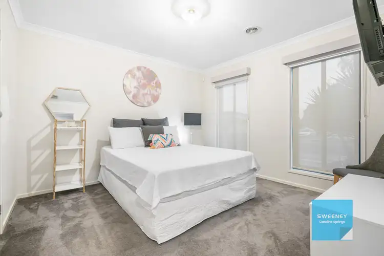 Seventh view of Homely house listing, 33 Wylie Circuit, Burnside Heights VIC 3023