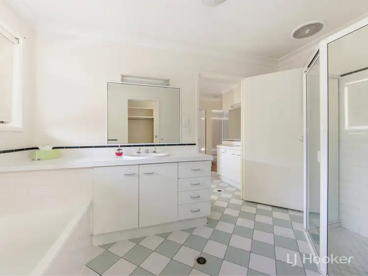 Seventh view of Homely house listing, 31 Connemara Court, Yamanto QLD 4305