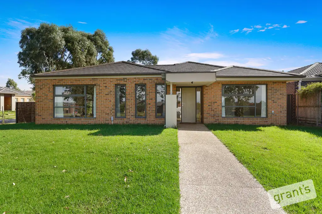 Main view of Homely house listing, 2 Frogmore Lane, Cranbourne North VIC 3977