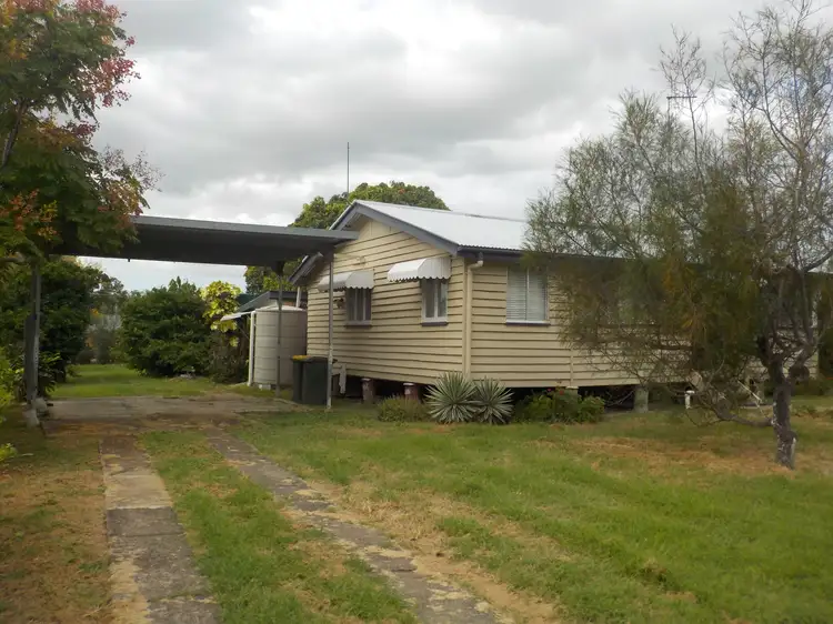 6 May Street, Gin Gin QLD 4671