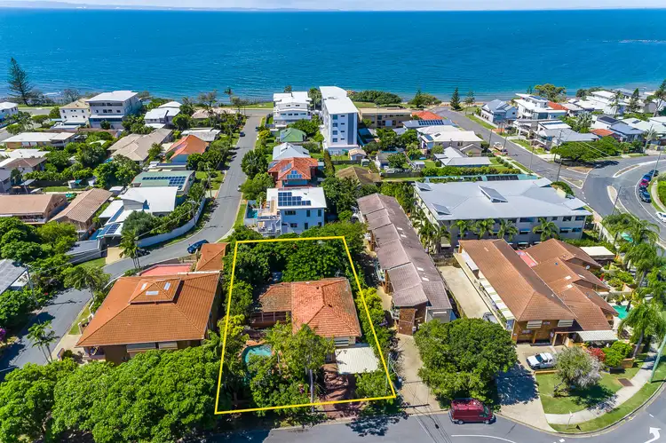 4 Landsborough Ave