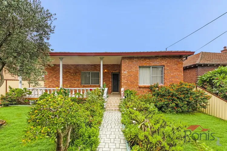 94 Restwell St