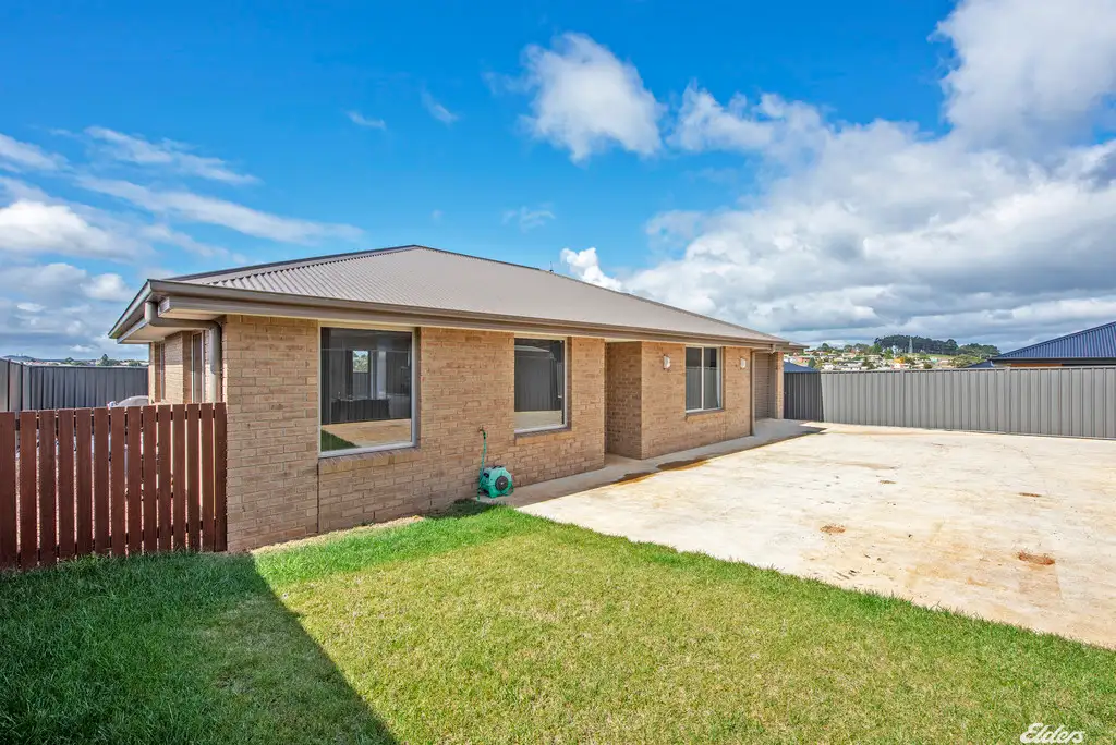 Main view of Homely unit listing, 2/9 Nairana Avenue, Shorewell Park TAS 7320