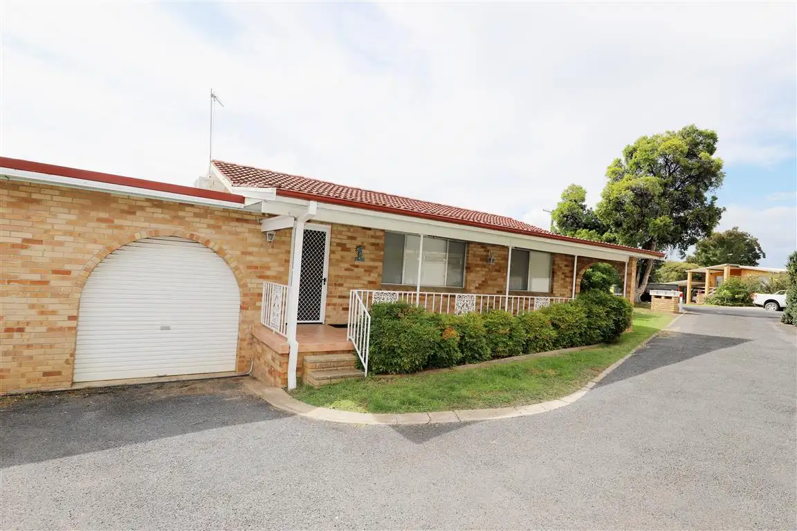 Main view of Homely unit listing, 1/9 Kaleema Crescent, Tumut NSW 2720