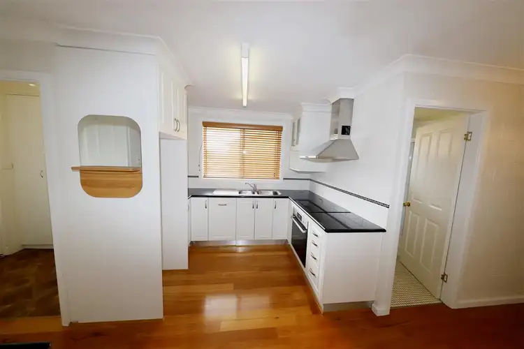 Fifth view of Homely unit listing, 1/9 Kaleema Crescent, Tumut NSW 2720