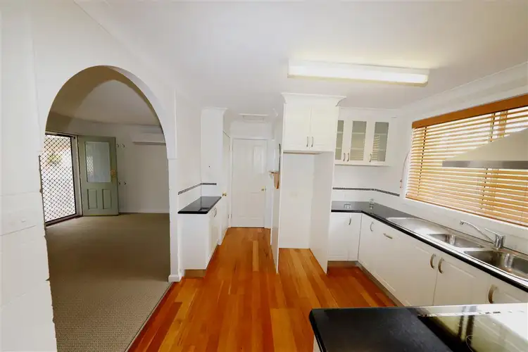 Sixth view of Homely unit listing, 1/9 Kaleema Crescent, Tumut NSW 2720