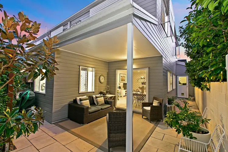 1/25 Dalziel Street, Nundah QLD 4012