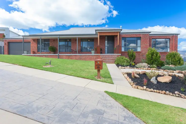 19 Kite Place, Leneva VIC 3691
