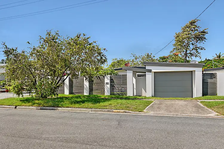 12 Nambur Street, Runaway Bay QLD 4216