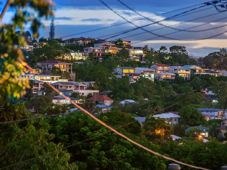 106 Holland Road, Holland Park QLD 4121
