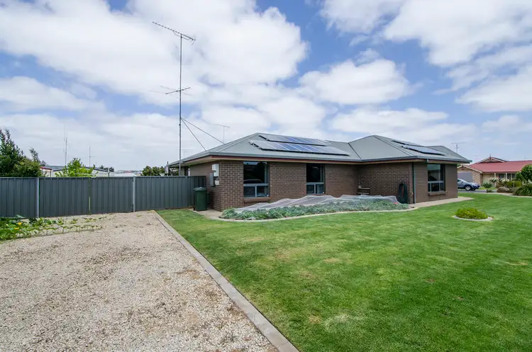 Second view of Homely house listing, 6 Roanoke Court, Mount Gambier SA 5290
