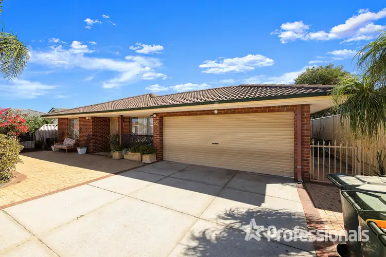 55 Redcliffe Avenue, Marangaroo WA 6064