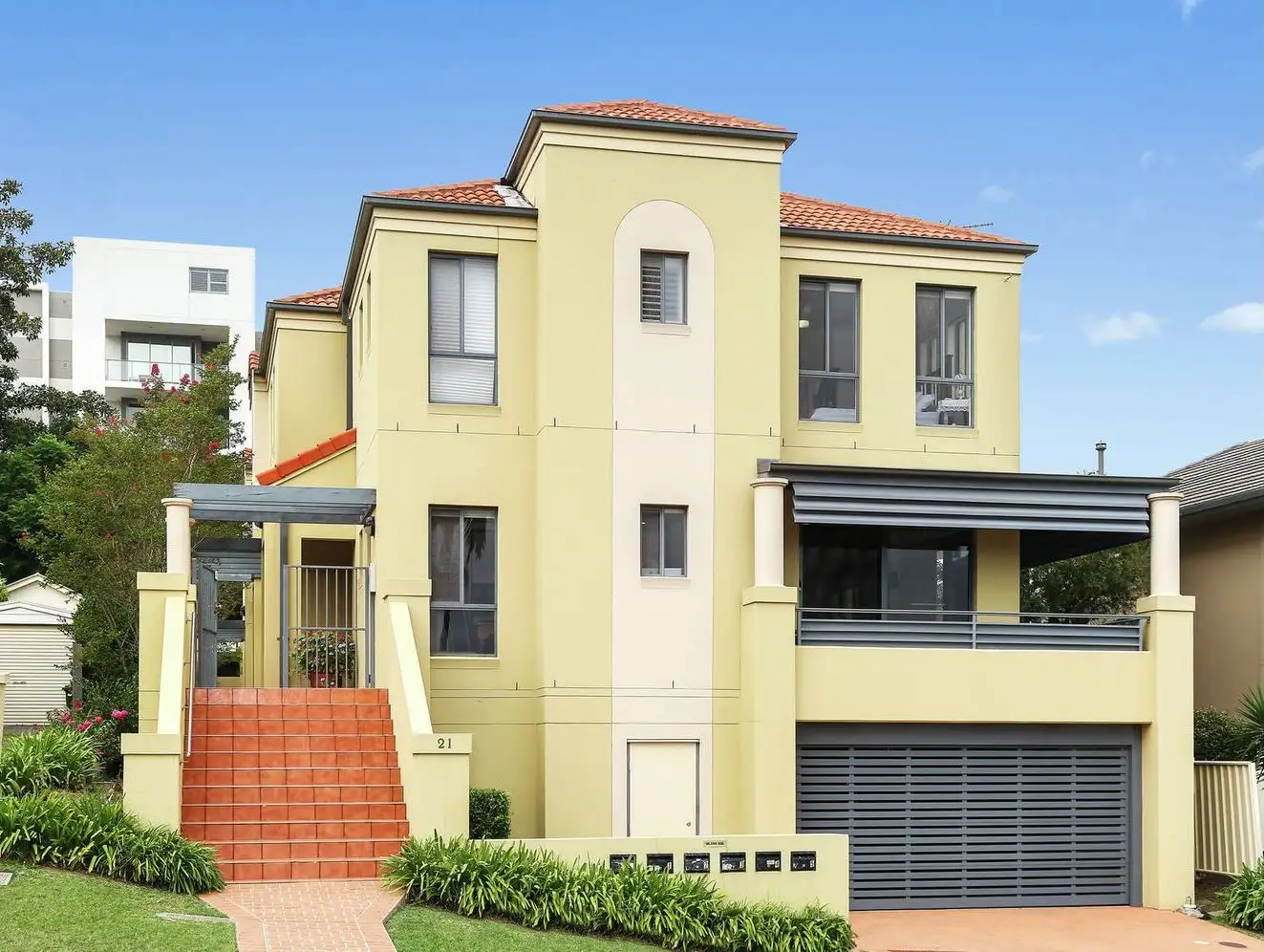 Main view of Homely townhouse listing, 2/21 View Street, Wollongong NSW 2500