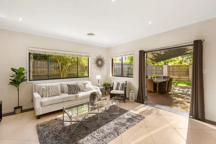 6 Eucalyptus Place, Warriewood NSW 2102