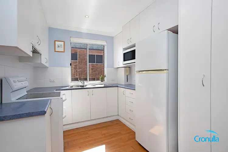 Sixth view of Homely apartment listing, 6/38 Seaview Street, Cronulla NSW 2230