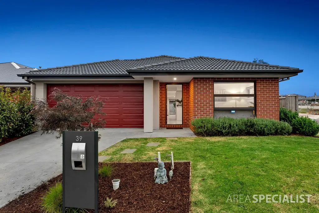 Main view of Homely house listing, 39 Statham View, Cranbourne West VIC 3977
