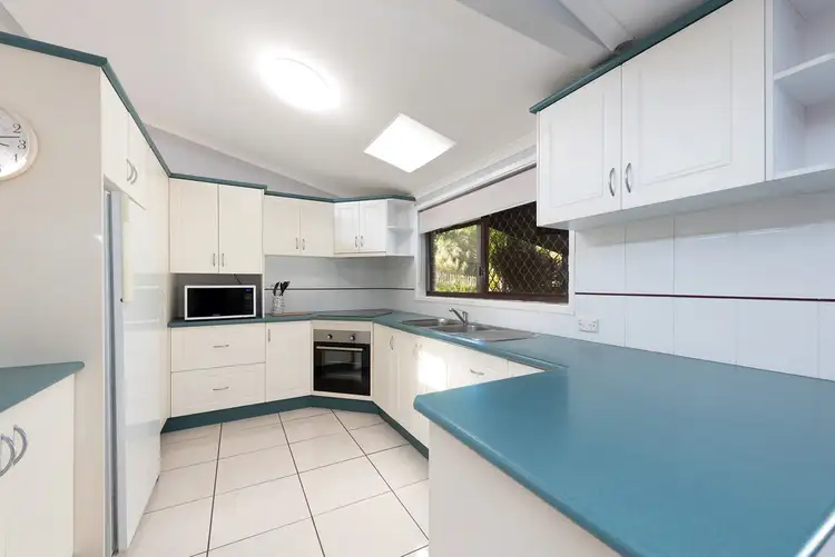 Sixth view of Homely house listing, 15 Clivia Crescent, Daisy Hill QLD 4127