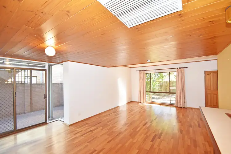 5/2 Warburton Street, East Side NT 870
