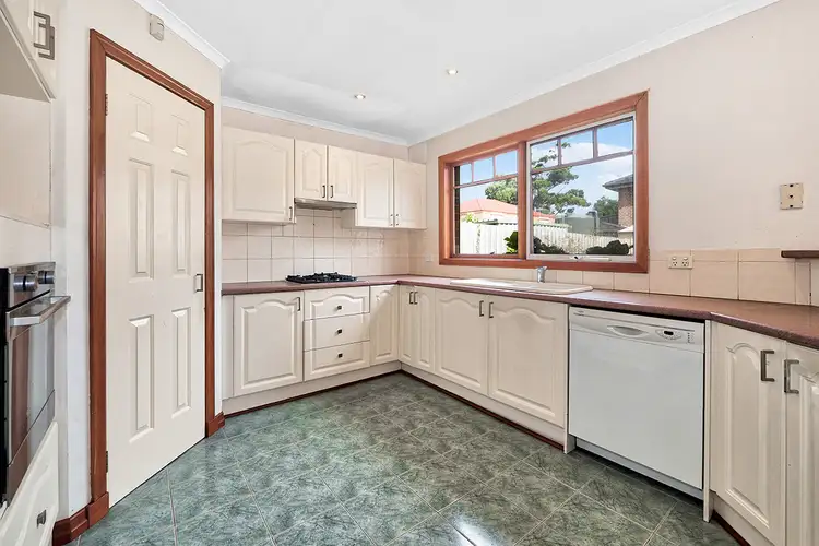 Sixth view of Homely house listing, 5 Sugarloaf Avenue, Lynbrook VIC 3975