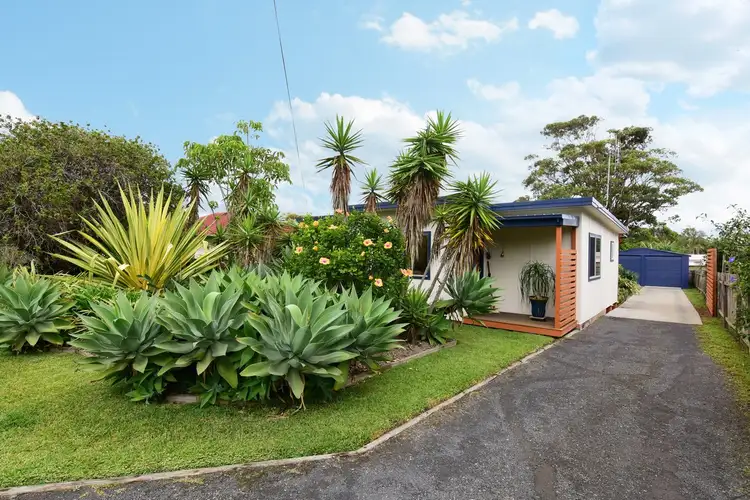 5 PRINCE EDWARD AVENUE