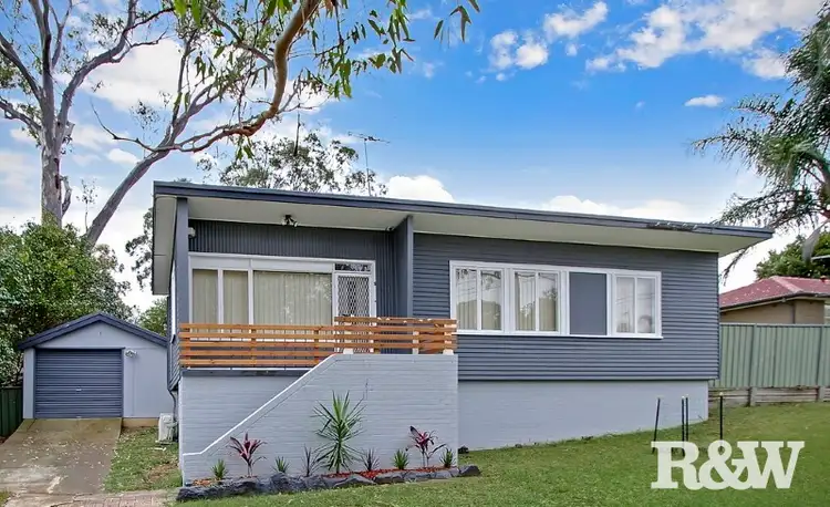 9 Kista Dan Avenue, Tregear NSW 2770