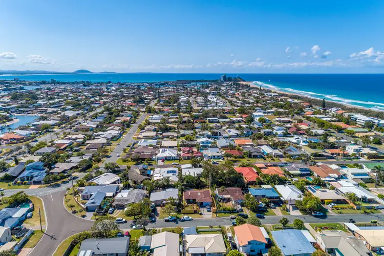 17 Curbarra Street, Buddina QLD 4575