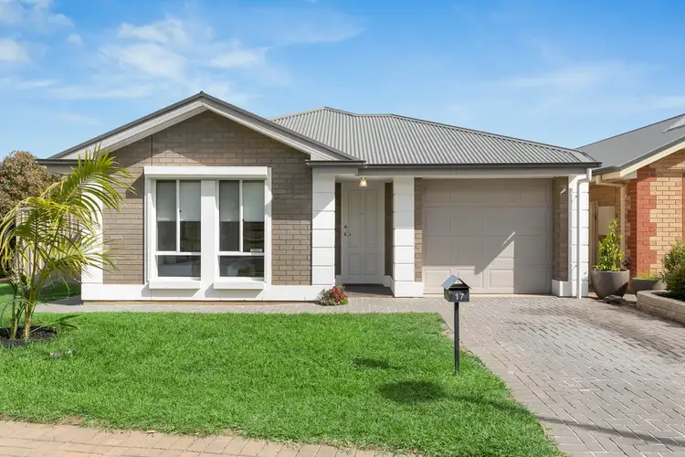 17 School Oval Drive, Christie Downs SA 5164