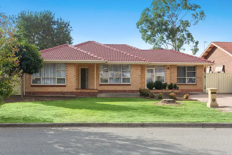 11 Claire Avenue, Morphett Vale SA 5162