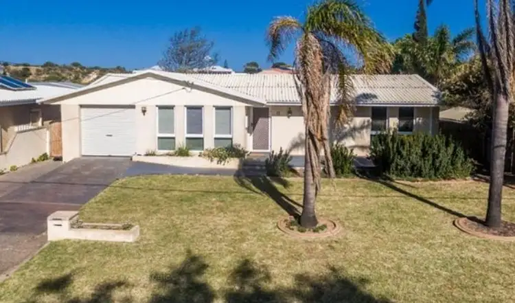 11 Cairncross Street, Beresford WA 6530