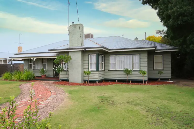 36 Tucker Street, Horsham VIC 3400