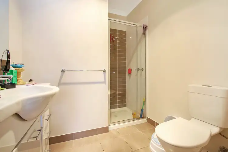 Fifth view of Homely house listing, 5 Macquarie Road, Wodonga VIC 3690