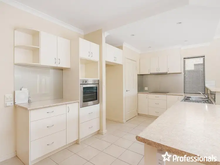 Sixth view of Homely villa listing, 27/9 Bradbury Street, Rockingham WA 6168