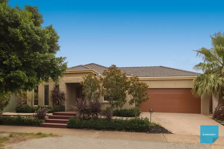 24 Gardenia Way, Caroline Springs VIC 3023
