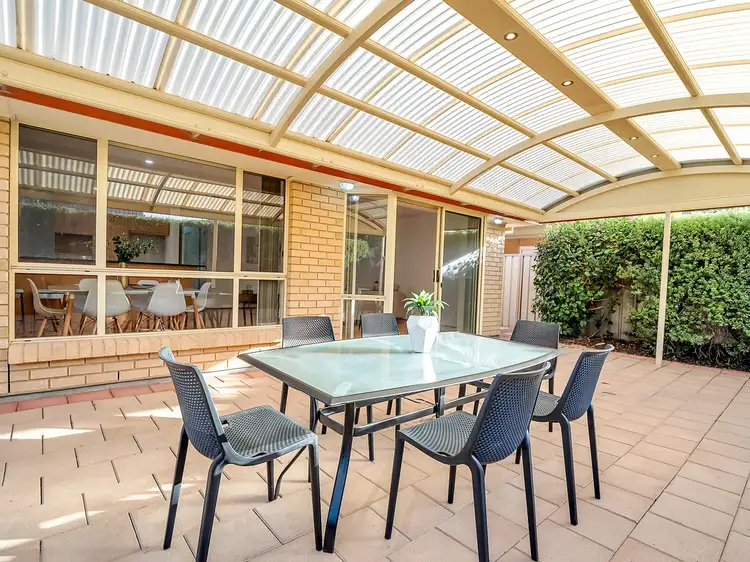 43 Sovereign Drive, Woodcroft SA 5162