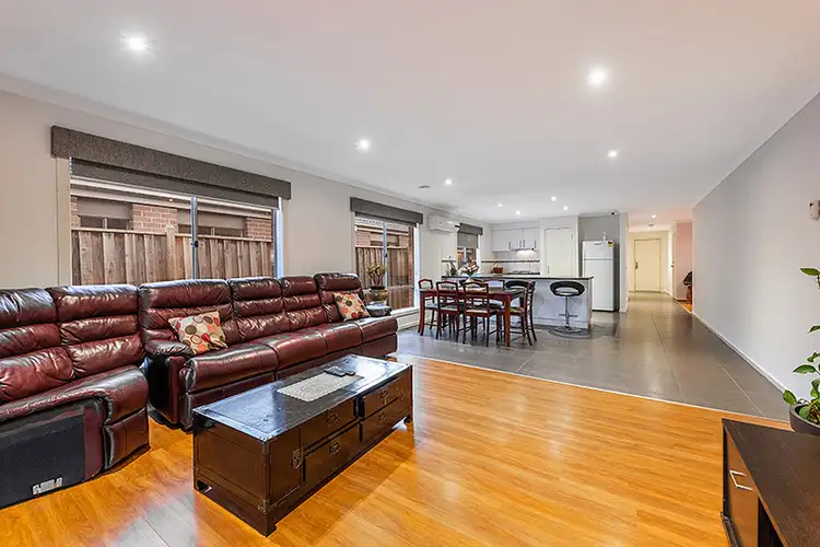 Fifth view of Homely house listing, 6 Islington Avenue, Cranbourne North VIC 3977