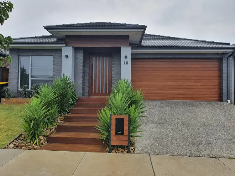 10 Air Avenue, Diggers Rest VIC 3427
