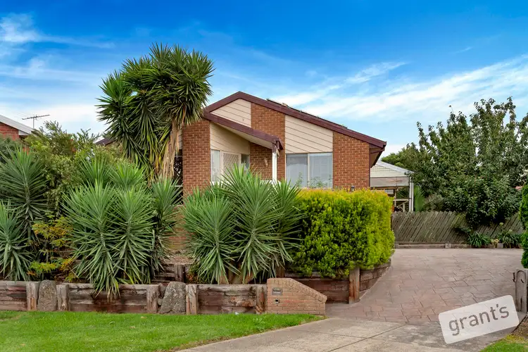 9 Candlebark Close, Hampton Park VIC 3976