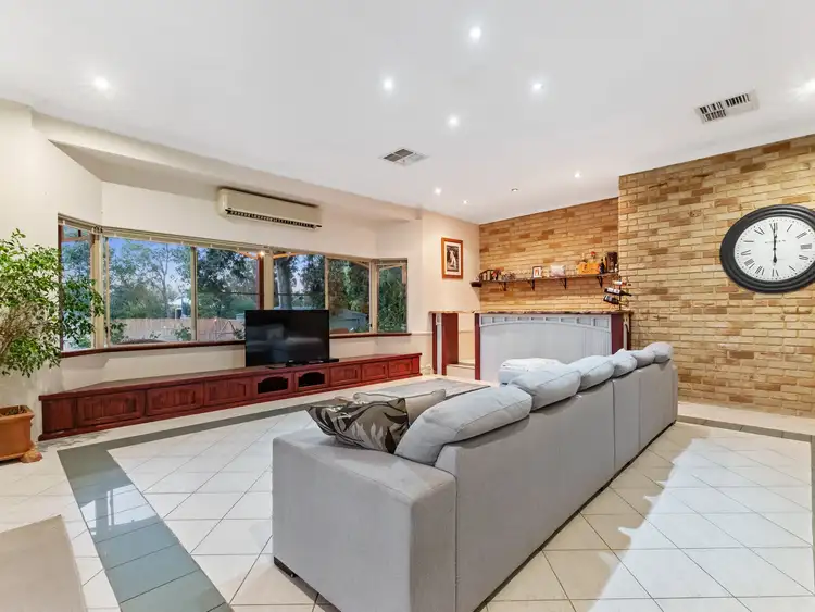 Fifth view of Homely house listing, 10 Outlook Close, Helena Valley WA 6056