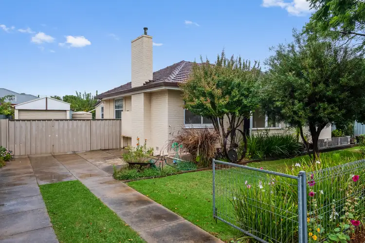 1 Solent Street, Clarence Gardens SA 5039