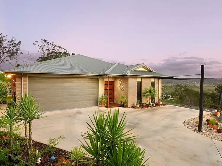 1 Scenic Court, Gowrie Junction QLD 4352