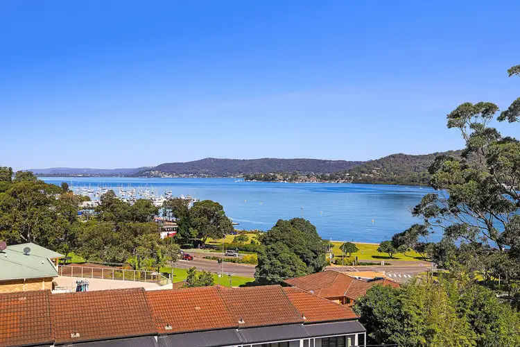 13/6-10 Broadview Avenue, Gosford NSW 2250