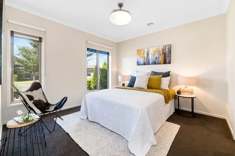 Seventh view of Homely house listing, 8 Lusitano Way, Clyde North VIC 3978