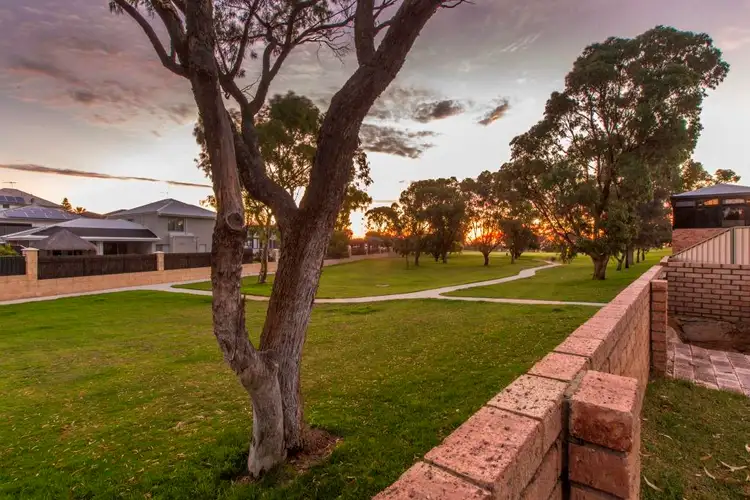 17 Clifford Vale, Hillarys WA 6025