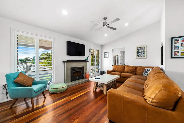 5 Yellowbox Close, Caves Beach NSW 2281