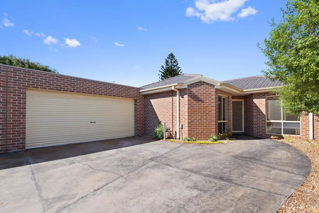 Main view of Homely house listing, 2/8 Parer Street, Frankston VIC 3199