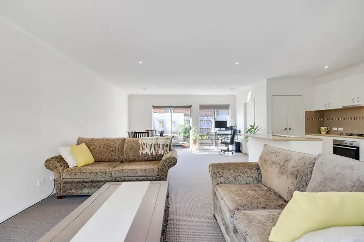 Sixth view of Homely house listing, 2/8 Parer Street, Frankston VIC 3199