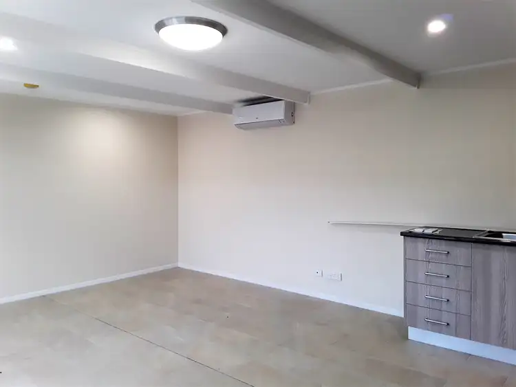 2 Elliott Street